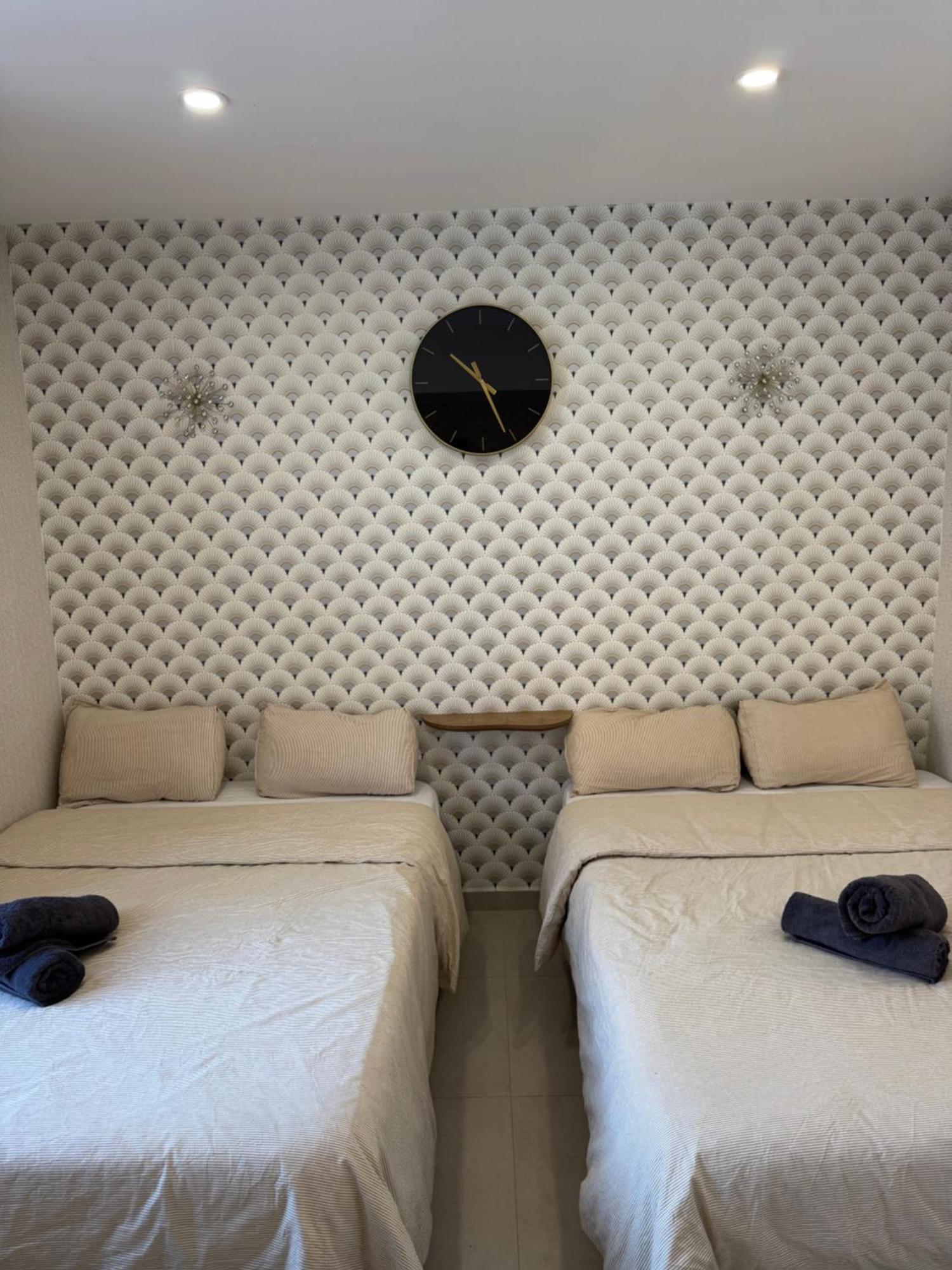 Luxury Apartments Near The Beach And Downtown Centrum 8 Alicante Eksteriør billede