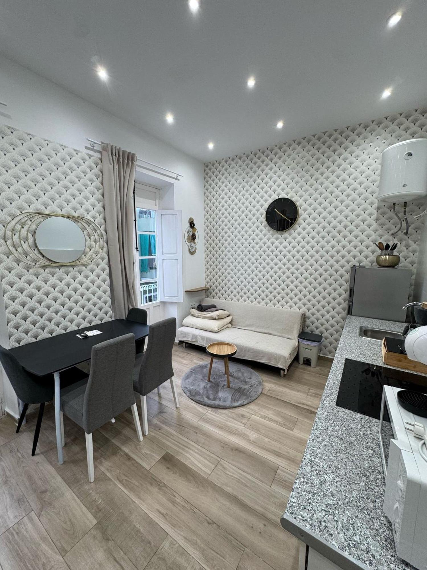 Luxury Apartments Near The Beach And Downtown Centrum 8 Alicante Eksteriør billede