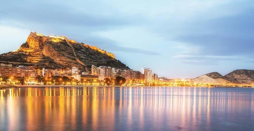 Luxury Apartments Near The Beach And Downtown Centrum 8 Alicante Eksteriør billede